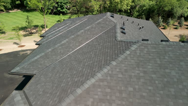 Best Roof Insulation Installation  in Hurricane, WV